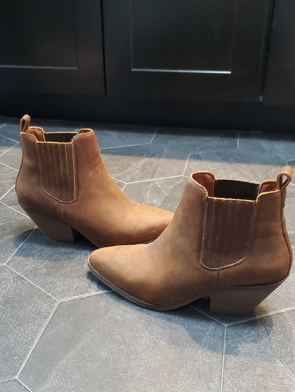 Portland Leather Goods Dakota Tan Leather Boots (color is Canyon) Size 7.5 - Picture 7 of 14